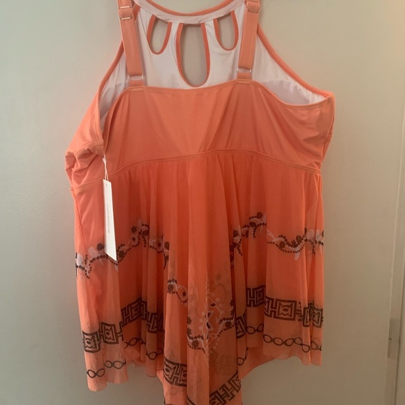 NWT Salmon Size 22-24/3X Bloomchic Bandana Cut Out Halter Swim Dress - Picture 6 of 10